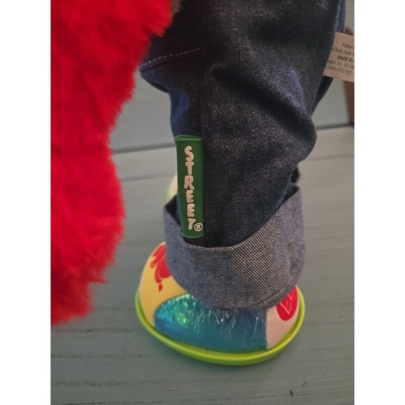 1999 Let's Pretend Elmo Sesame Street Toy Mattel Talks To Play, Children's Toy - Picture 6 of 9